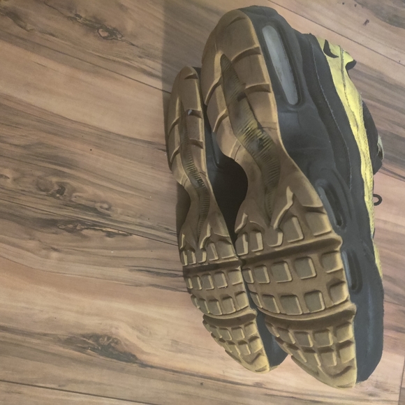 Nike Air Max 95 - Picture 3 of 3